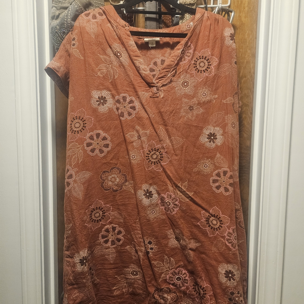 a.n.a Rust-Brown Floral Tunic Top
